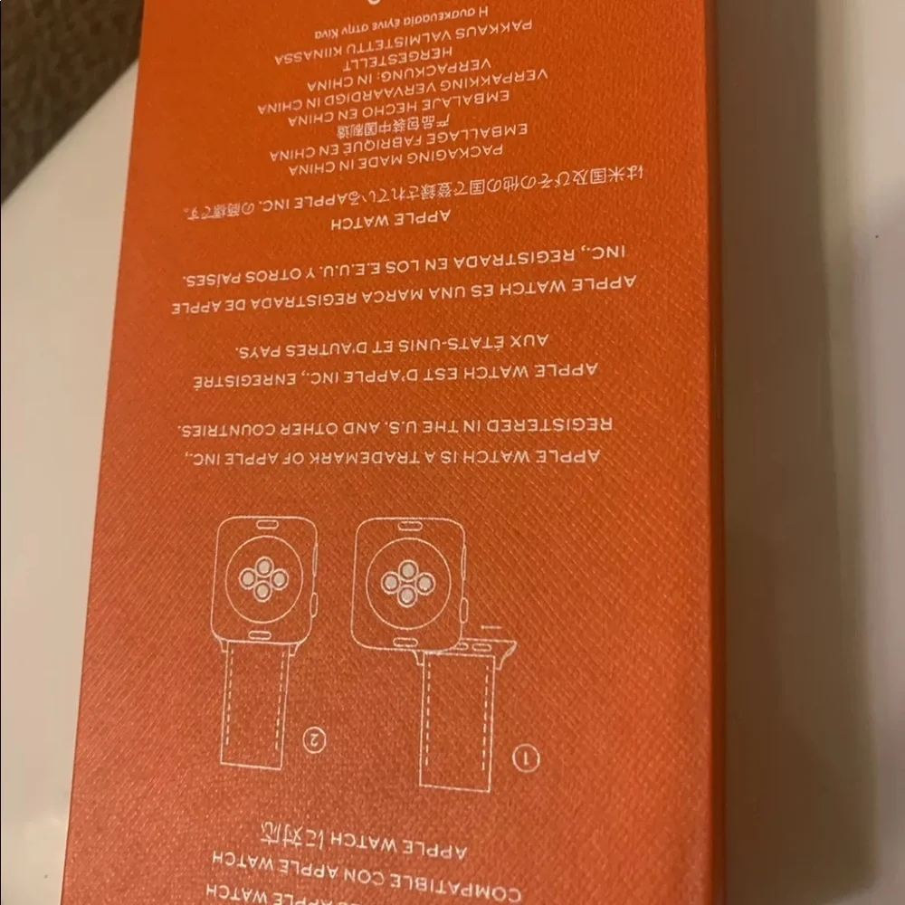 New Tory Burch Red Bandana Apple Watch Leather Strap 38/40/41mm limited edition
